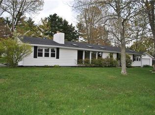 530 W Lakeshore Dr SE, Hebron, OH 43025