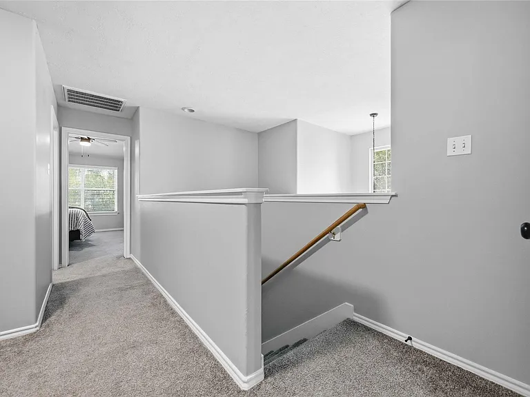 71 Summerhaze Cir — Photo 13