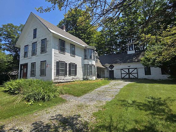 3rd image of 26 Pleasant Street