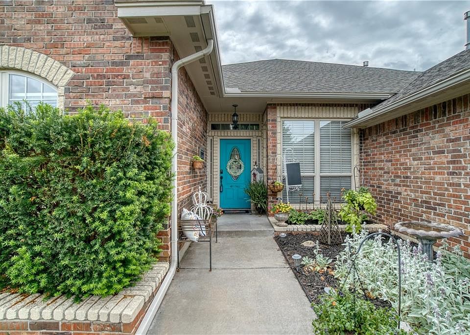 1st image of 16117 Stepping Stone Ln