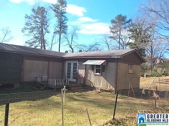 3rd image of 3964 Yarbrough Dr