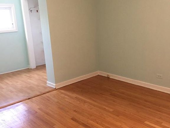 5th image of 8840 La Crosse Ave