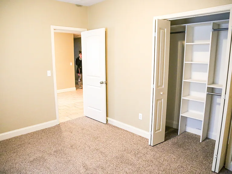 Unit B - bedroom 2