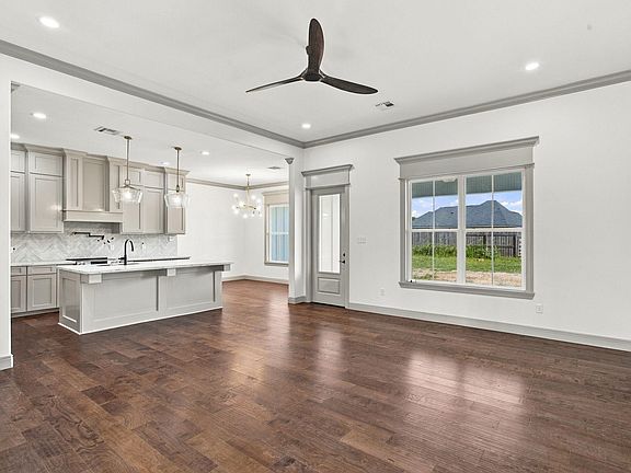 4th image of 1450 Rivers Ct