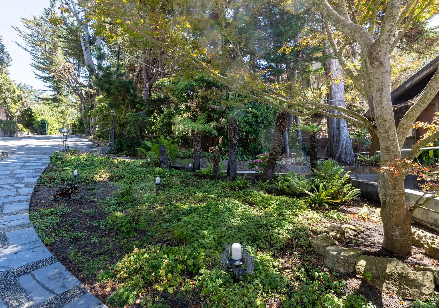 Bonnie's Point | Home Next to Point Lobos State Natural Reserve — Photo 4