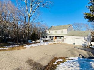 44 Daisy Hill Rd, Oakdale, CT 06370