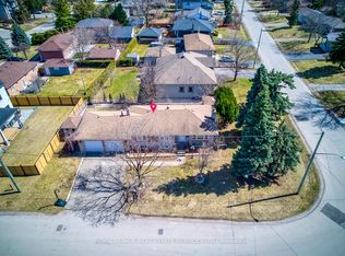 577 Trudale Ct, Oakville, ON L6L 4H2