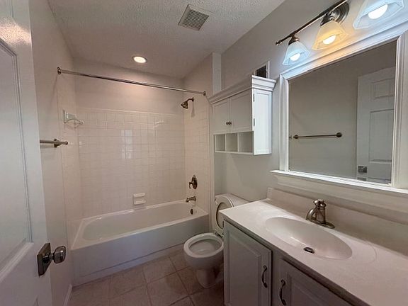 5th image of 624 Budleigh Cir