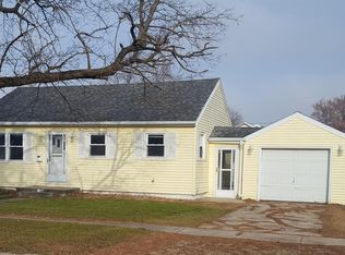 1406 20th Ave, Eldora, IA 50627