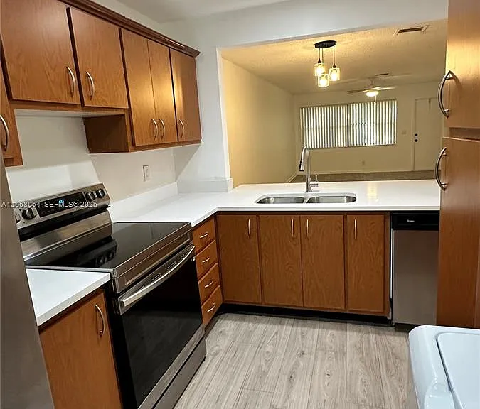 2902 SW 21st Ter #301C — Photo 26