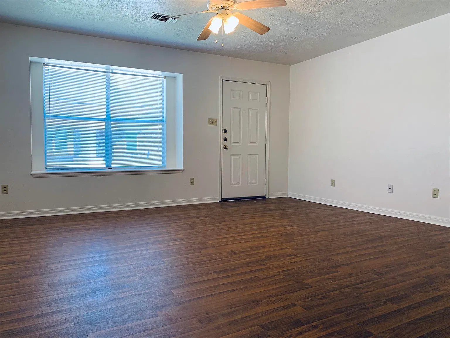601 Chappel — Photo 3