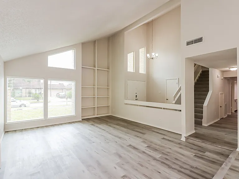12406 S Garden St — Photo 6