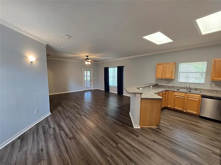 7976 NW 48th Way — Photo 3