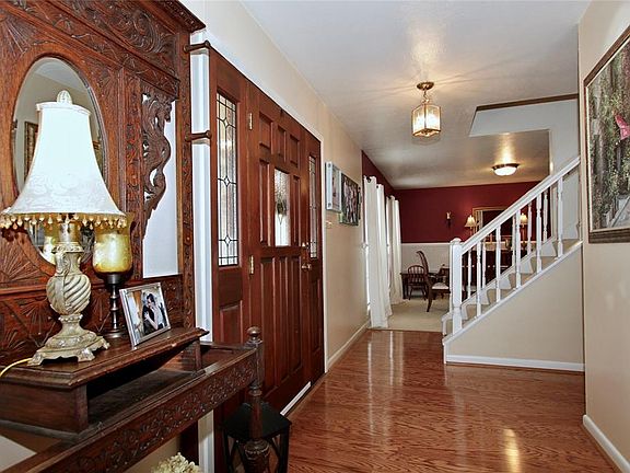 3rd image of 3226 Park Garden Dr