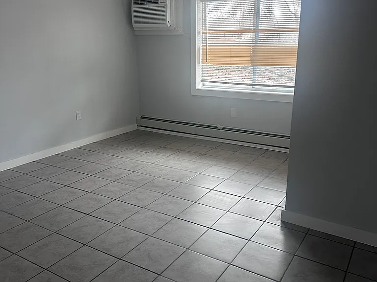 Rhinebeck Cove View Apartment homes — Photo 8