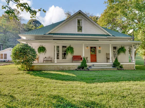 5805 Fly Hollow Rd, Santa Fe, TN 38482