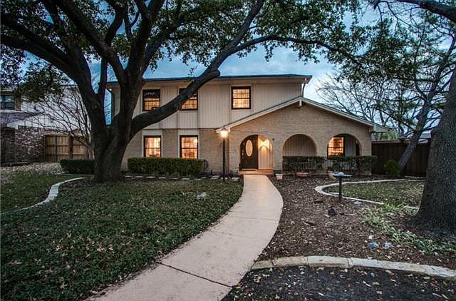 1st image of 2705 Oak Cir