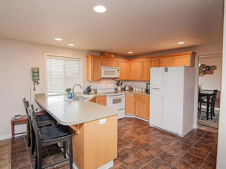 7715 Galiano Dr — Photo 9