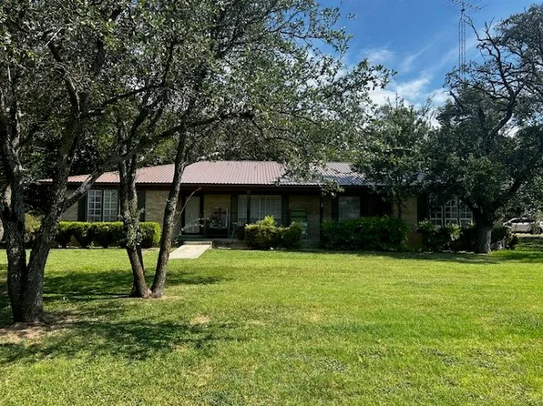 320 County Road 401, Comanche, TX 76442