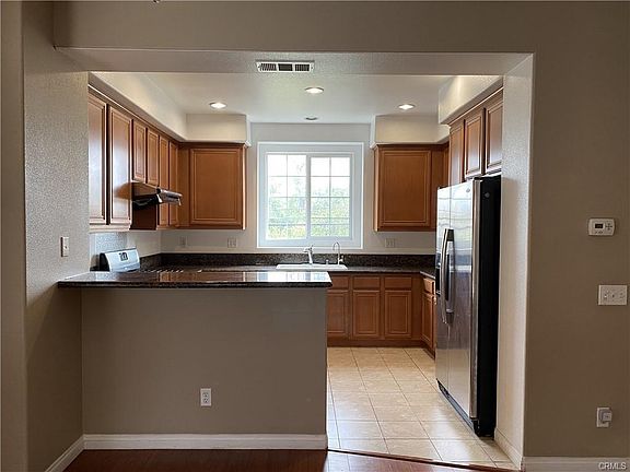 3rd image of 13645 Foster Ave Unit 1