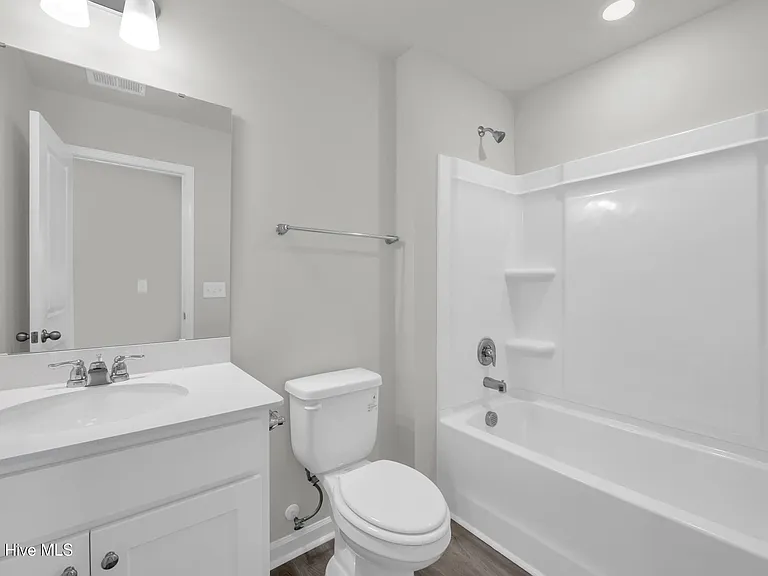 246 Arnette Dr #B — Photo 12