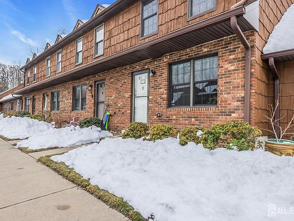 2nd image of 23 Quail Run Rd