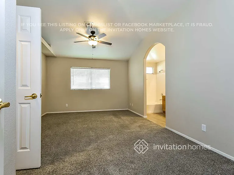 8904 Chenin Ave — Photo 10