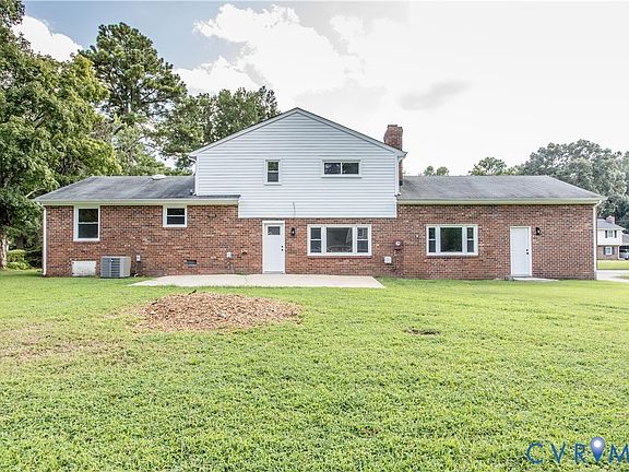 3rd image of 1300 Covington Rd