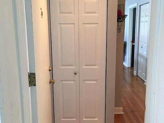 5th image of 2531 N Talman Ave APT 2W