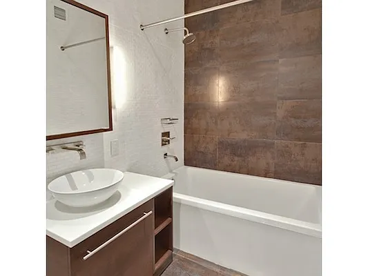 Rented by Mirador Real Estate | media 52