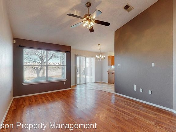 3rd image of 1939 Avondale Pl NW