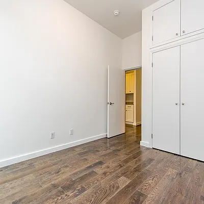 Rented by Nooklyn NYC LLC | media 62