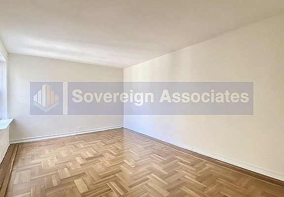 3rd image of 30 Cooper St #6D