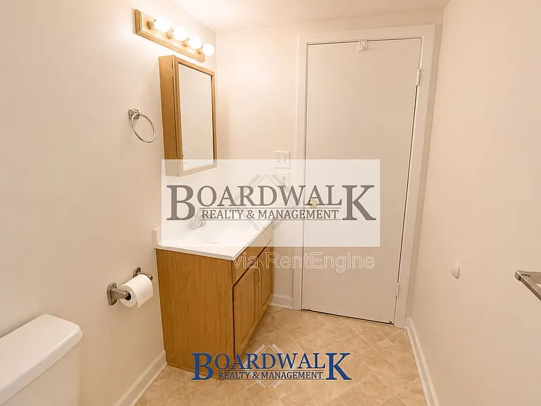 4653 W Harman Dr #3 — Photo 8