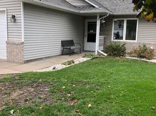 212 Rosewood Ave NW, Isanti, MN 55040