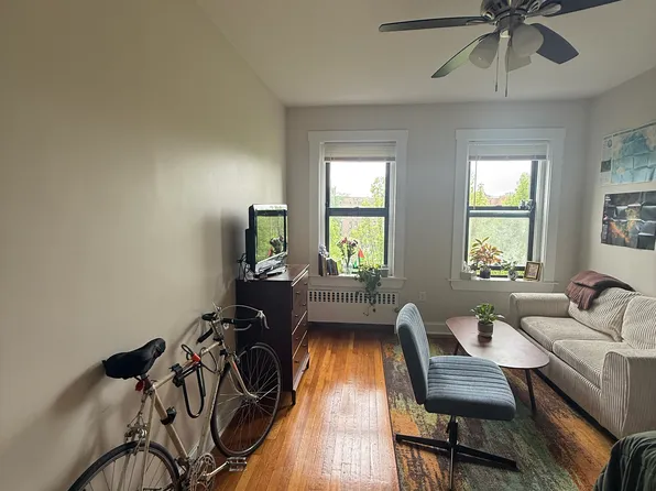 116 Hemenway St APT 3W, Boston, MA 02115