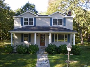 90 Walnut Tree Hill Rd, Shelton, CT 06484