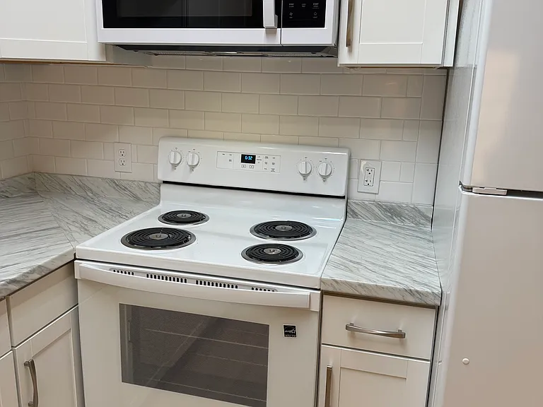 Stone Mountain Residential — Photo 1