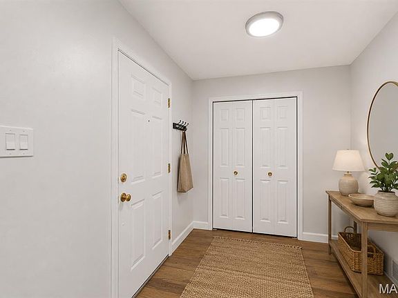 4th image of 1608 Lake Knoll Dr #1A