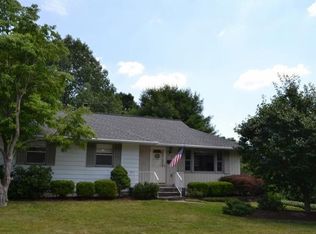 306 Brookcrest Dr, Endwell, NY 13760