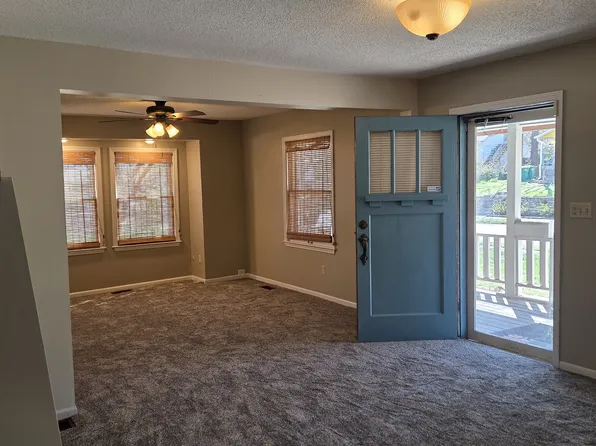 4419 Eaton St, Kansas City, KS 66103