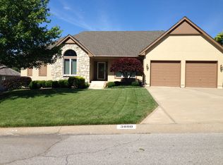 3800 S Milton Dr, Independence, MO 64055