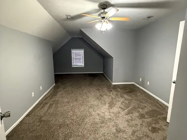 404 Dalhlia Dr — Photo 12