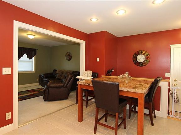 5th image of 11645 Harington Ct