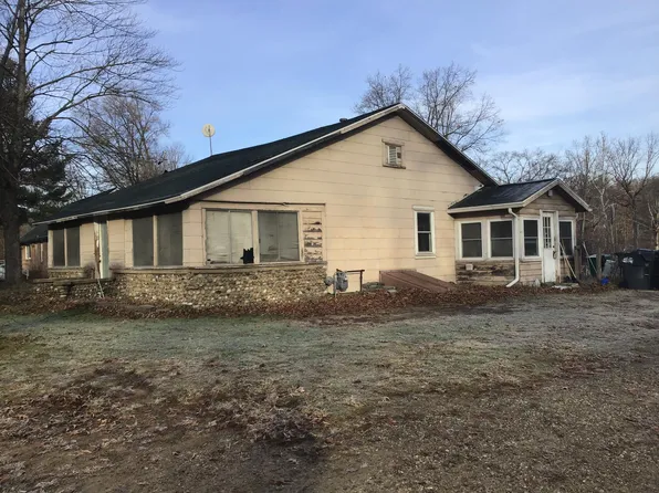 1379 106th Ave, Otsego, MI 49078