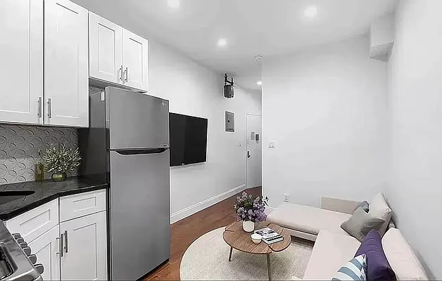 Rented by Corcoran | media 4