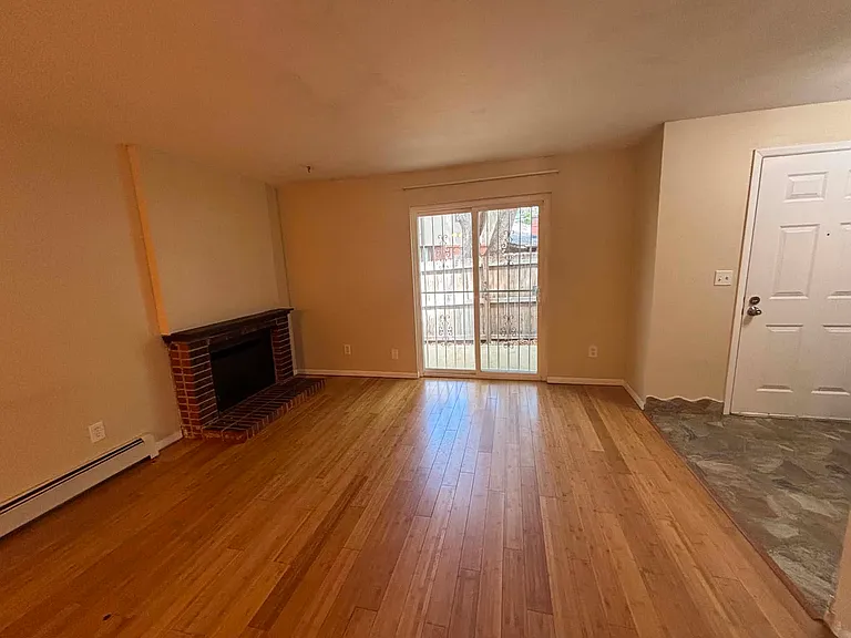 54 Nome Way #B — Photo 9