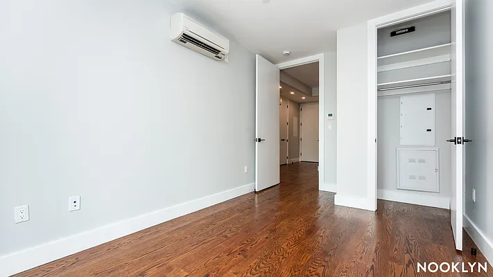 Rented by Nooklyn NYC LLC | media 174