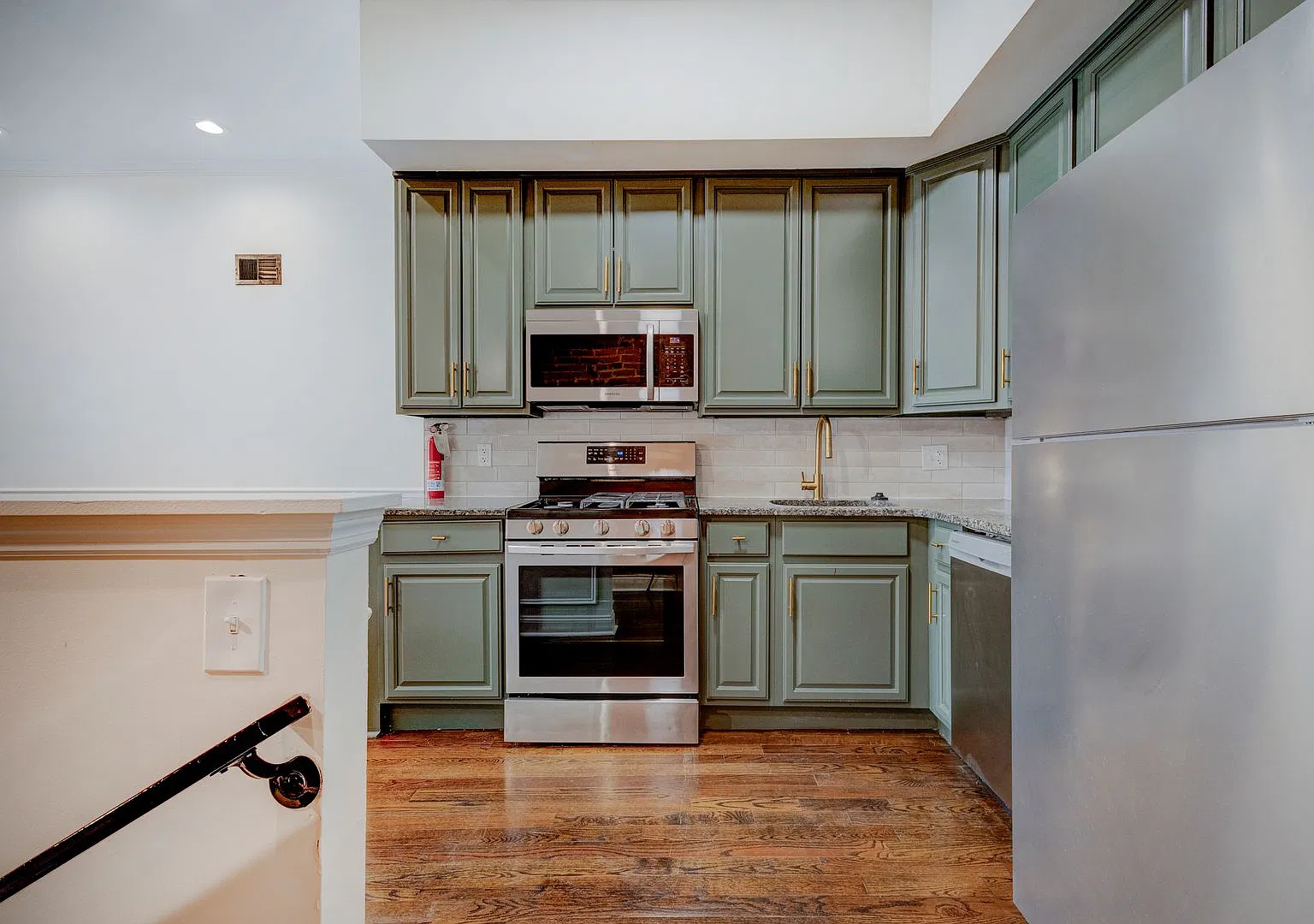 3218 W Norris Street — Photo 2