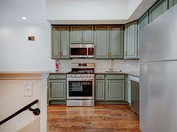 2nd image of 3218 W Norris St